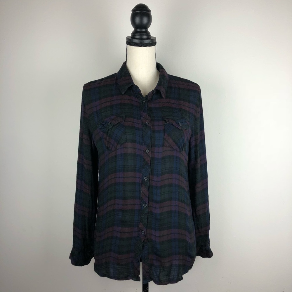 Romeo and Juliet Couture Long Sleeve Plaid Shirt
